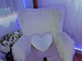 Camsoda Sex Cam of elisabaxter