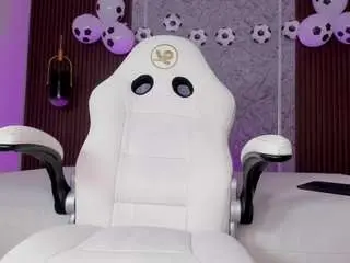 Camsoda Watch Live Sex Cams of emily-kovac