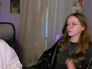Camsoda Free Live Porn of elly-wave