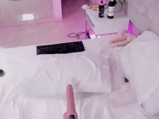 Camsoda Nude Webcam of roussweet