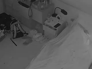 Camsoda Watch Live Sex Cams of voyeurcam-julmodels-bed-7