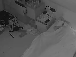 Camsoda Live Porn of voyeurcam-julmodels-bed-7