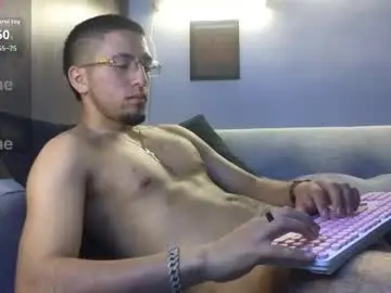 Chaturbate Live Porn of aresmassimox