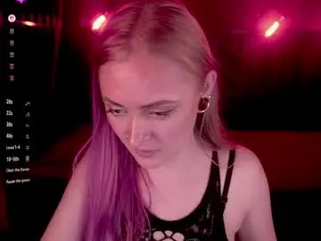 Chaturbate Free Porn Cam of dramaquenn