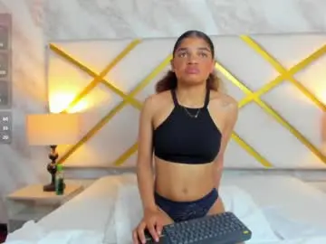 Chaturbate Live Sex Cam of michellebronx