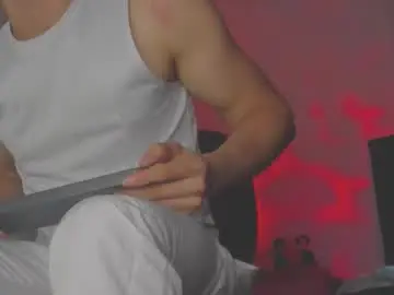 Chaturbate Watch Live Sex Cams of marcusfire_2