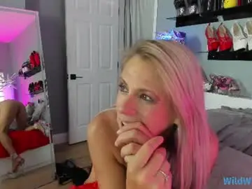 Chaturbate Adult Video Chat of wildwifebarbie