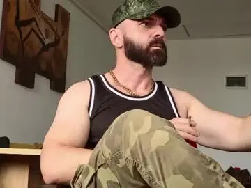 Chaturbate Live Porn of damonsalvatore222