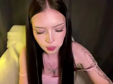 Chaturbate Nude Webcam of mikiklippel