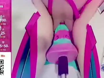 Chaturbate Live Sex Cam of daddyslittlegirl01