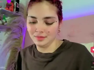 Chaturbate Sex Cam of kylie_hottt_