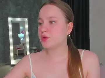 Chaturbate Live Sex Cam of lina_smilee