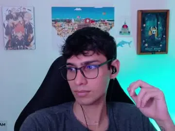 Chaturbate Live Sex Cam of khozler_