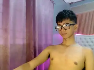Chaturbate Best live sex cam show of nerdy_nate