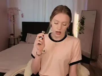 Chaturbate Live Sex Cam of eva_hamilton