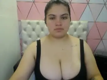 Chaturbate Nude Webcam of katalina_santana25