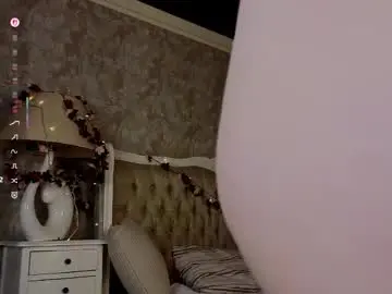 Chaturbate Live Sex Cam of truuuly_yours