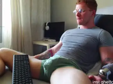 Chaturbate Adult Video Chat of chris_boy37