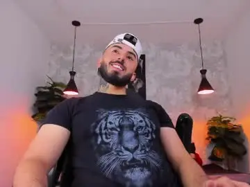 Chaturbate Watch Live Sex Cams of martin_foster_