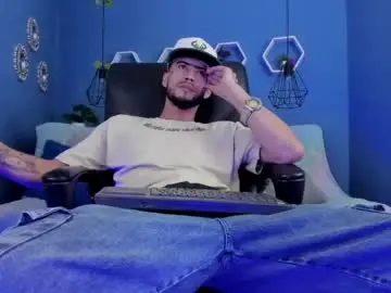 Chaturbate Free Live Porn of harold_999