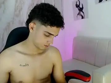 Chaturbate Watch Live Sex Cams of nathan_shimmer