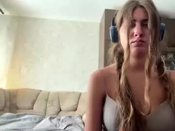 Chaturbate Watch Live Sex Cams of rubiegoosen