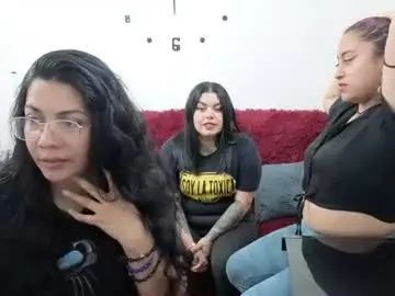 Chaturbate Live Sex Cam of greenkarla
