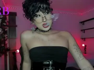 Chaturbate Live Sex Cam of heka_prudence