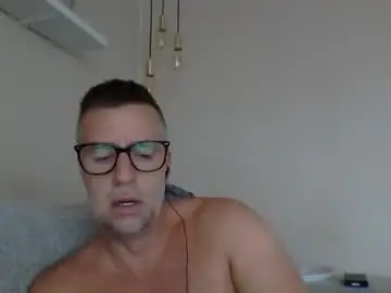 Chaturbate Watch Live Sex Cams of bobberman78