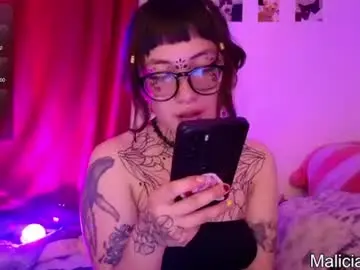 Chaturbate Best live sex cam show of malicia_witch_