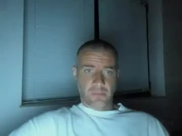 Chaturbate Nude Webcam of alfiesolomons87