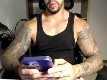 Chaturbate Live Sex Cam of loganhod