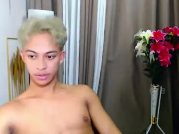 Chaturbate Live Sex Cam of hunk_edward