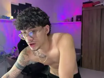 Chaturbate Sex Cam of kisan_smith