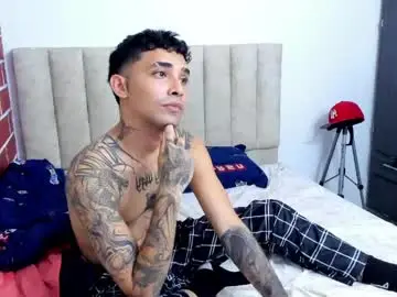 Chaturbate Live Sex Cam of thiago_mille