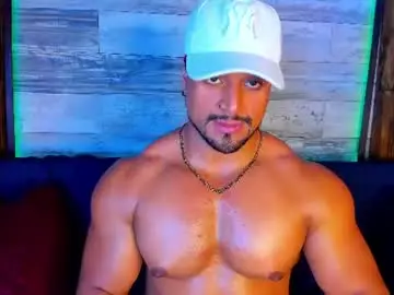 Chaturbate Free Porn Cam of mike_estevess
