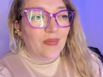 Chaturbate Sex Chat of naty__mature_