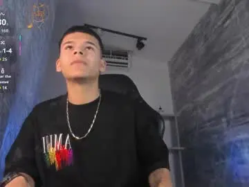 Chaturbate Watch Live Sex Cams of dylanroyce_