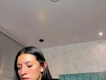 Chaturbate Best live sex cam show of mia_velmont