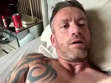 Chaturbate Live Sex Cam of youwantus69