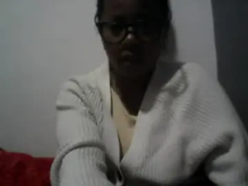 Chaturbate Live Sex Cam of aicha_boobs