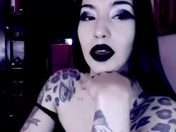 Chaturbate Live Sex Cam of emearld_black
