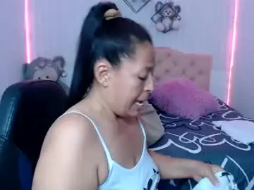 Chaturbate Best live sex cam show of mature_martina_