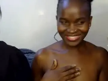 Chaturbate Live Sex Cam of hot_petite1