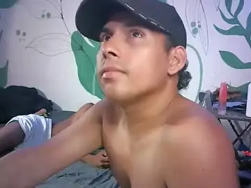 Chaturbate Live Porn of latinos2411
