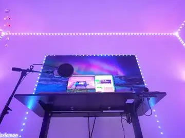 Chaturbate Live Sex Cam of oxlemon