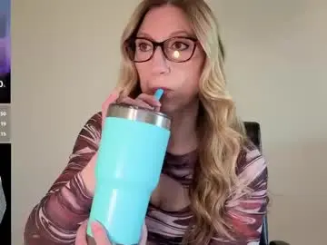 Chaturbate Live Sex Cam of wynfreya