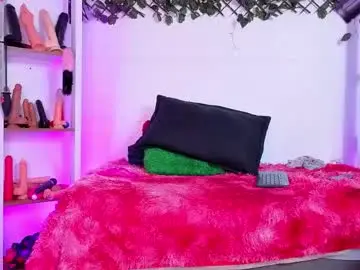 Chaturbate Live Sex of louise_nails