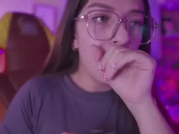 Chaturbate Live Sex Cam of milly_kenner