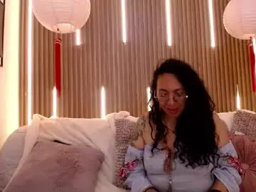 Chaturbate Free Porn Cam of velvet_curly